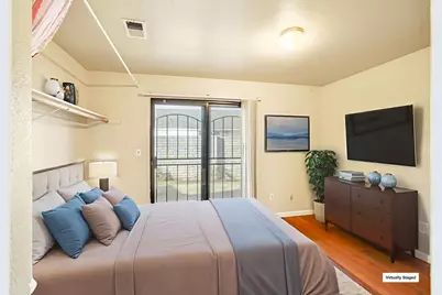 7 Town Square Pl, Oakland, CA 94603 - Photo 33