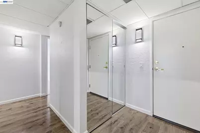 300 Civic Drive #402, Walnut Creek, CA 94596 - Photo 3
