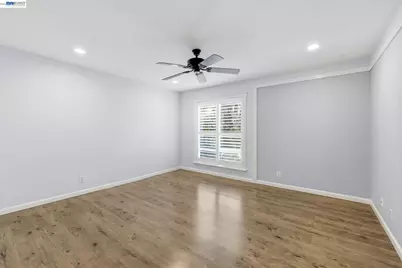300 Civic Drive #402, Walnut Creek, CA 94596 - Photo 21