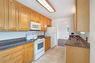 1516 Grove Way, Hayward, CA 94546 - Photo 11