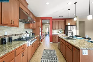 2550 Molinaro Way, Dublin, CA 94568 - Photo 13