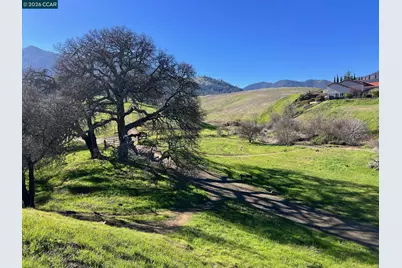 139 Regency Dr, Clayton, CA 94517 - Photo 37