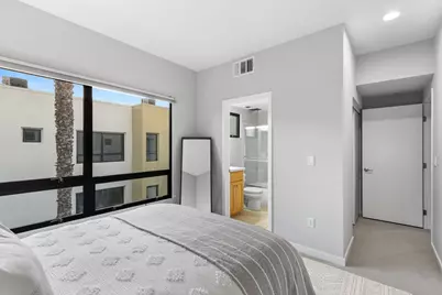 803 Zephyr Dr, Oakland, CA 94607 - Photo 29