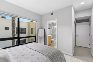 803 Zephyr Dr, Oakland, CA 94607 - Photo 29