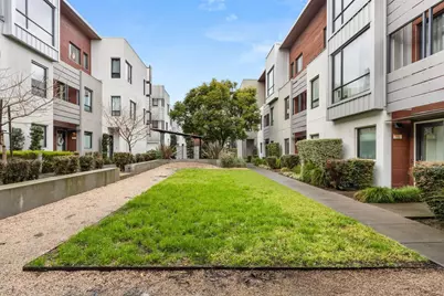 803 Zephyr Dr, Oakland, CA 94607 - Photo 37