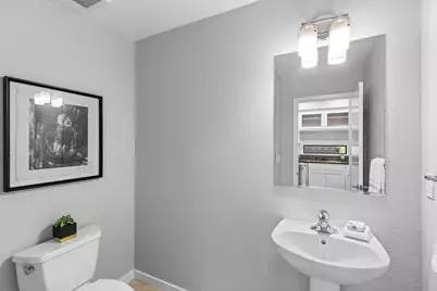 803 Zephyr Dr, Oakland, CA 94607 - Photo 13