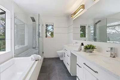 10900 Lucky Oak St, Cupertino, CA 95014 - Photo 29