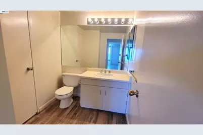 6363 Christie Ave #1915, Emeryville, CA 94608 - Photo 19
