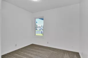 316 Meadows Dr, Vallejo, CA 94589 - Photo 19