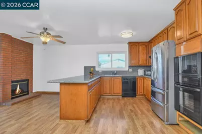 316 Meadows Dr, Vallejo, CA 94589 - Photo 5