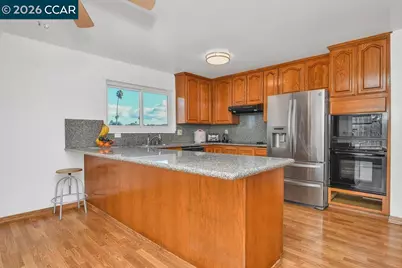 316 Meadows Dr, Vallejo, CA 94589 - Photo 7