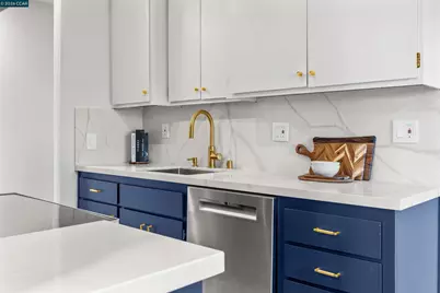 3751 Harrison Street #301, Oakland, CA 94611 - Photo 11