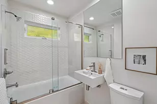 6081 Wood Dr, Oakland, CA 94611 - Photo 29