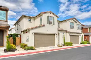 157 Frost Dr, Mountain House, CA 95391 - Photo 3