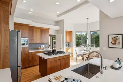 5121 Pinecrest Dr, Oakland, CA 94605 - Photo 19