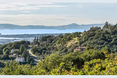 5121 Pinecrest Dr, Oakland, CA 94605 - Photo 31