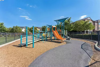 1360 Brookline Loop, Pleasanton, CA 94566 - Photo 29