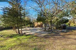 2095 San Miguel Dr, Walnut Creek, CA 94586 - Photo 11