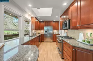 3326 Walnut Ln, Lafayette, CA 94549 - Photo 15