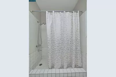 2555 Barrett Ave, Richmond, CA 94804 - Photo 17