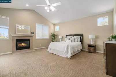 121 St Nazaire Ct, Martinez, CA 94553 - Photo 15