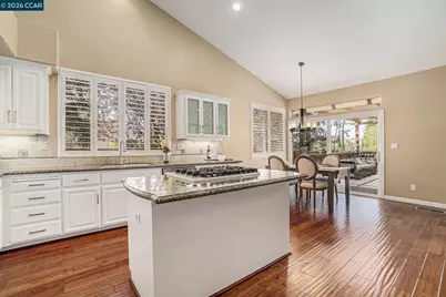 121 St Nazaire Ct, Martinez, CA 94553 - Photo 13