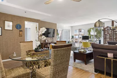 5405 Carlton St #303, Oakland, CA 94618 - Photo 5