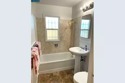 363 Bissell Ave, Richmond, CA 94801 - Photo 15