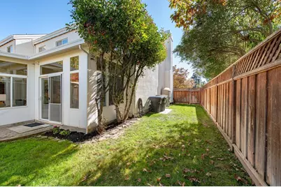297 Del Valle Ct, Pleasanton, CA 94566 - Photo 39