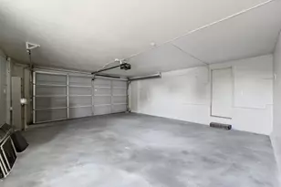 10601 Sheldon St, Oakland, CA 94605 - Photo 41