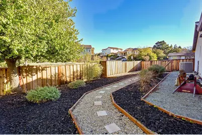 8 Rialto Dr, Clayton, CA 94517 - Photo 25