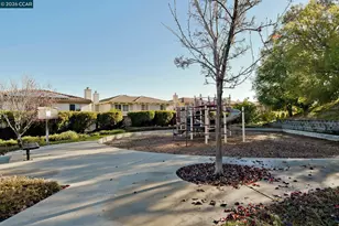 16 Poppy Hills Ln, San Ramon, CA 94583 - Photo 27