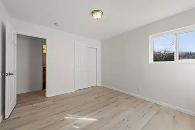 2216 23rd St, Oakland, CA 94606 - Photo 9