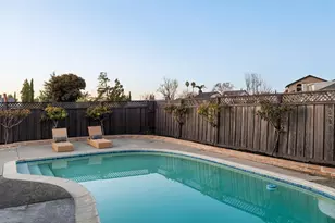 705 Los Huecos Dr, San Jose, CA 95123 - Photo 41