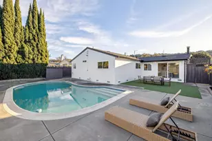 705 Los Huecos Dr, San Jose, CA 95123 - Photo 37