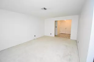 7011 Shoreham Pl, Stockton, CA 95207 - Photo 13