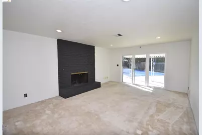 7011 Shoreham Pl, Stockton, CA 95207 - Photo 11