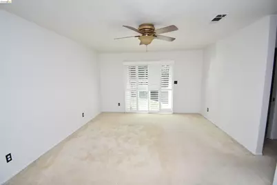 7011 Shoreham Pl, Stockton, CA 95207 - Photo 21