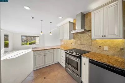 2017 Pine Knoll Drive #7, Walnut Creek, CA 94595 - Photo 7