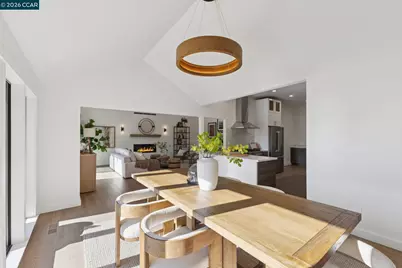 316 Village View Ct, Orinda, CA 94563 - Photo 13