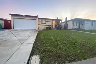 2956 McKenzie Dr, Richmond, CA 94806 - Photo 1