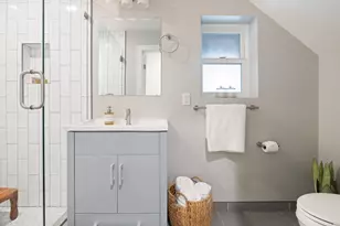 8040 Crest, Oakland, CA 94605 - Photo 25