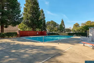 156 Holiday Hills Dr, Martinez, CA 94553 - Photo 33