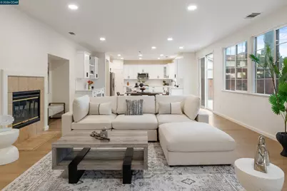 230 Wisteria Ln, Tracy, CA 95377 - Photo 17