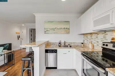 1 Embarcadero W #164, Oakland, CA 94607 - Photo 7