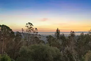 6353 Skyline Blvd, Oakland, CA 94611 - Photo 17