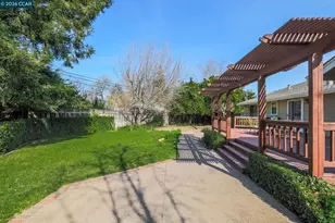 3181 Santa Maria Dr, Concord, CA 94518 - Photo 29