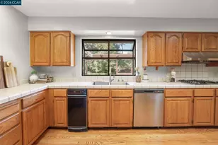 3181 Santa Maria Dr, Concord, CA 94518 - Photo 7