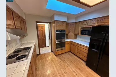 3181 Santa Maria Drive, Concord, CA 94518 - Photo 3