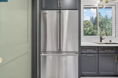 464 Coralie Dr, Walnut Creek, CA 94597 - Photo 15